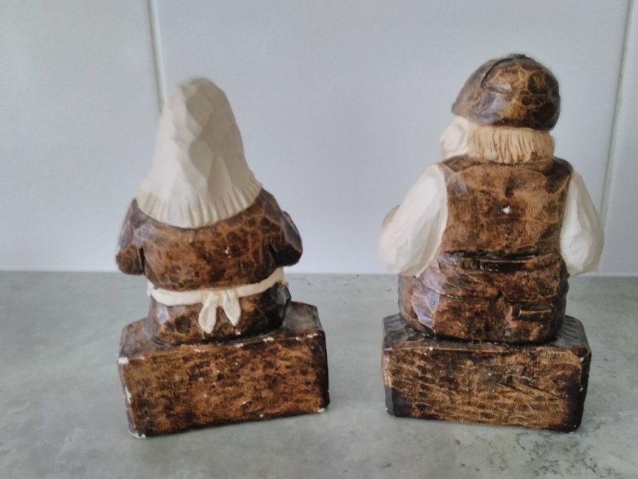 ERO Danish Folk Figurines Old Man and Old Woman Design Ove Ovensen