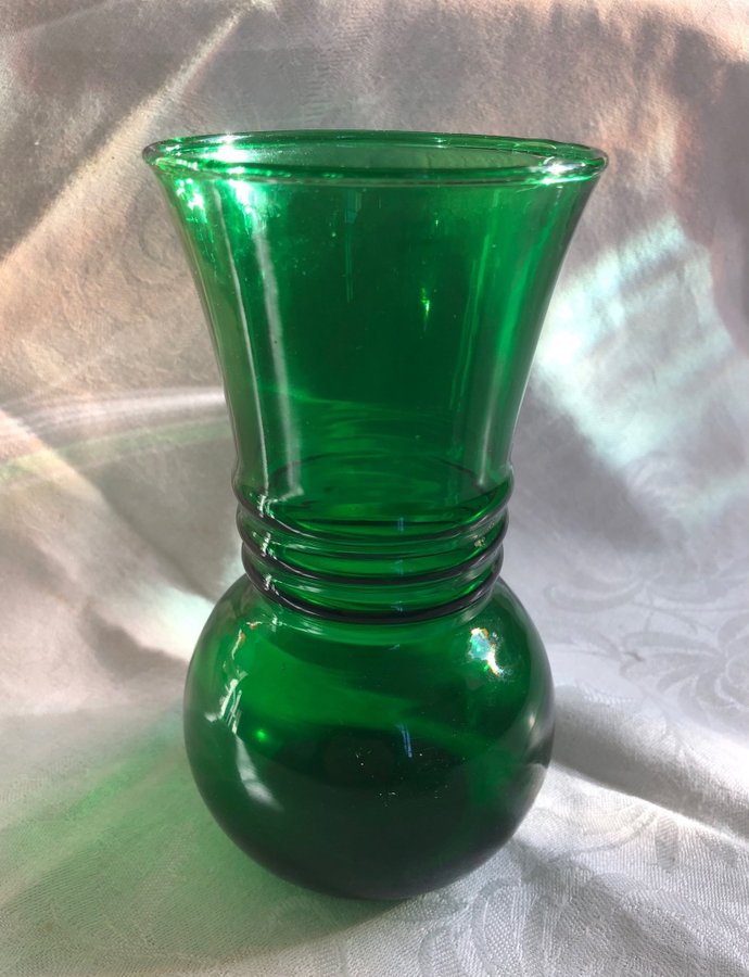 Anchor Hocking, forest green vase.