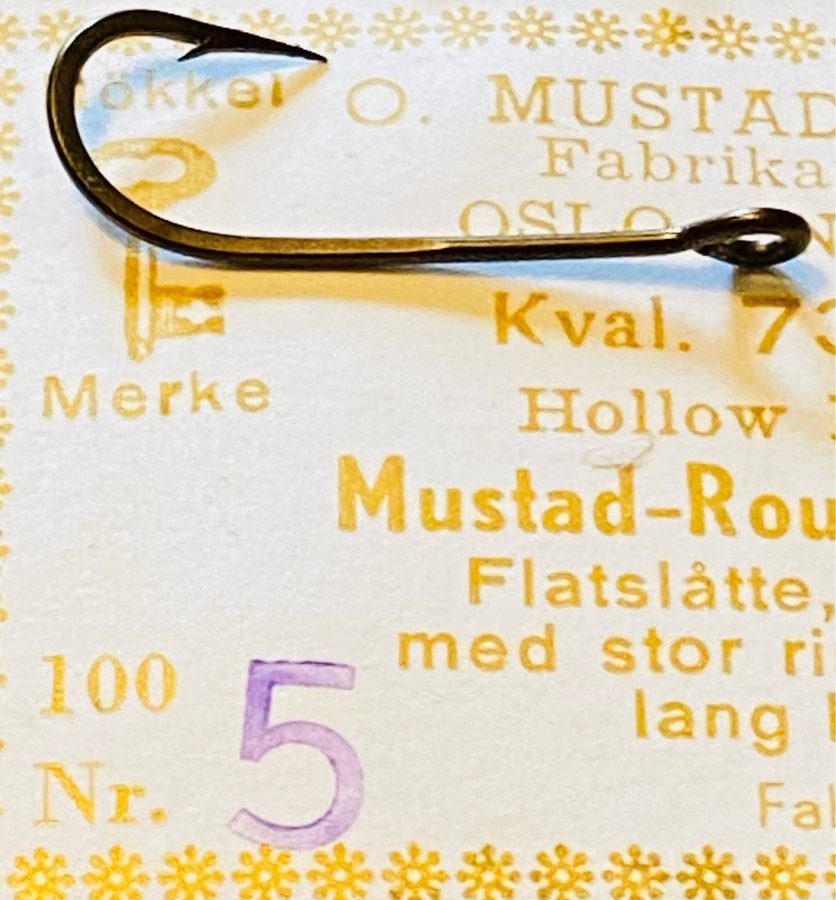 OBS Mustad nr5 Qual 73217  Otroligt fin kvalitet på dessa 100krokar i sin ask!