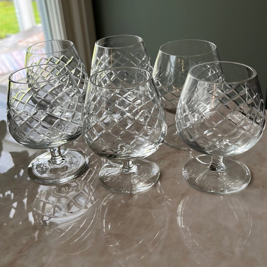 Brandyglas, konjaksglas , slipatdekor, troligtvis Lyngby Glas., vintage