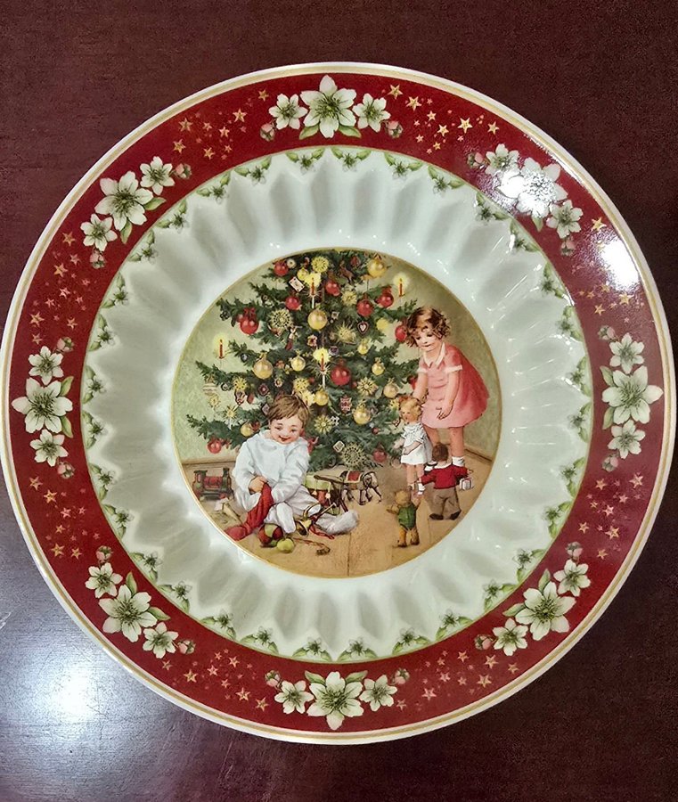 Villeroy  Boch Toy's Delight Jul-Ljusstake och en skål. Nya. Julklapp.