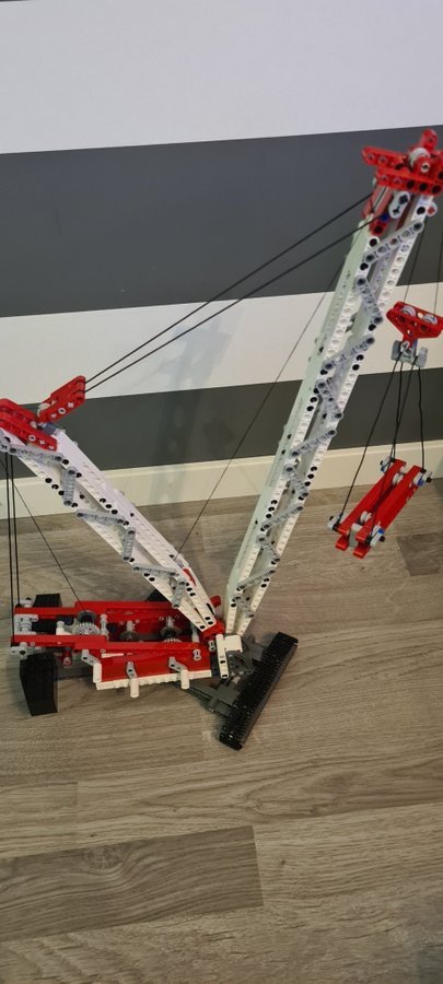 Lego technic 8288 crawler crane