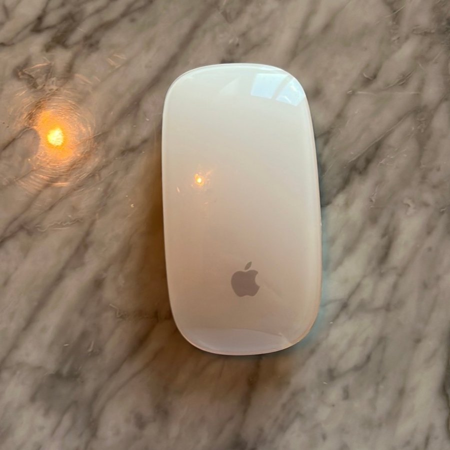 Apple Magic Mouse 2