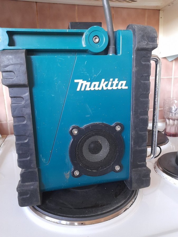 Makita BMR 100 BYGGRADIO