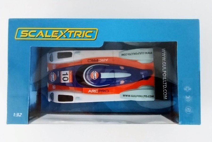 Prissänkt!! Scalextric Team LMP Gulf No.10 - C3954