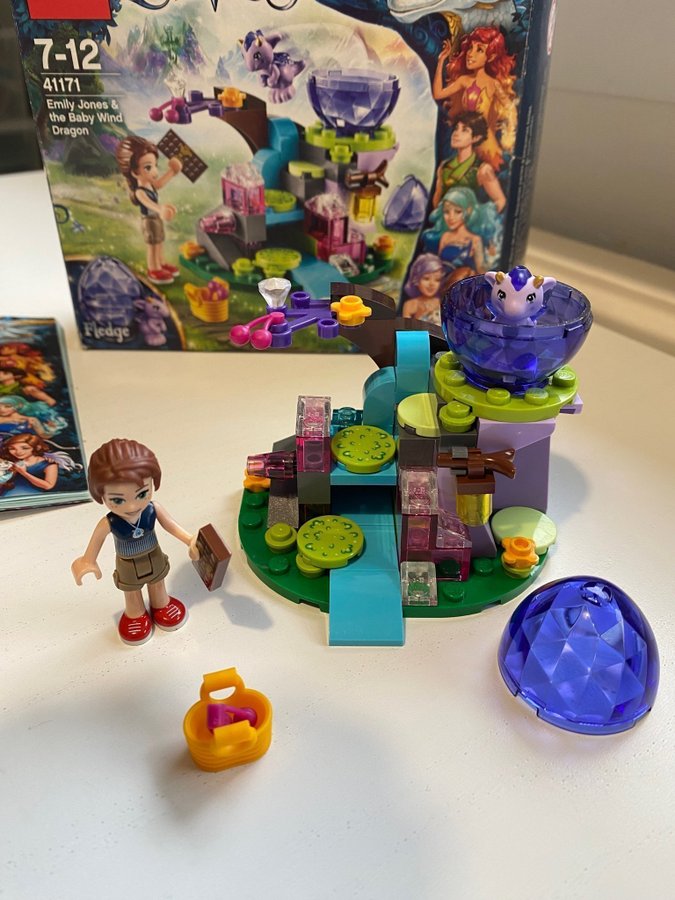 Lego Elves 41171 Emily Jones and the baby wind dragon