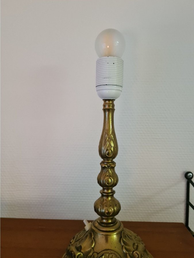 Bordslampa äldre