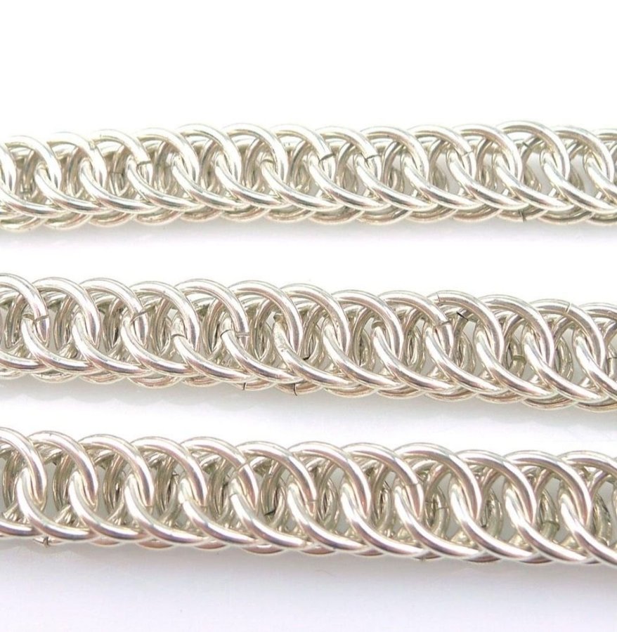 HALSBAND, silver, 68cm, 67,17g, sluten länk, b: 7mm.