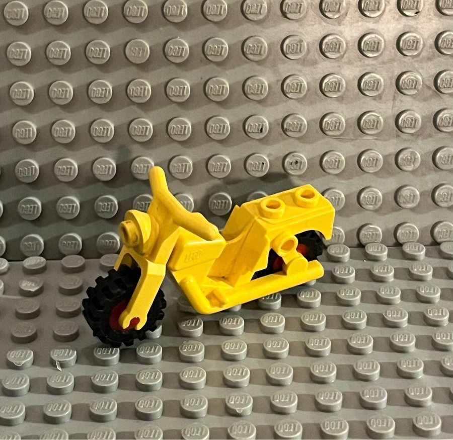 LEGO gul motorcykel