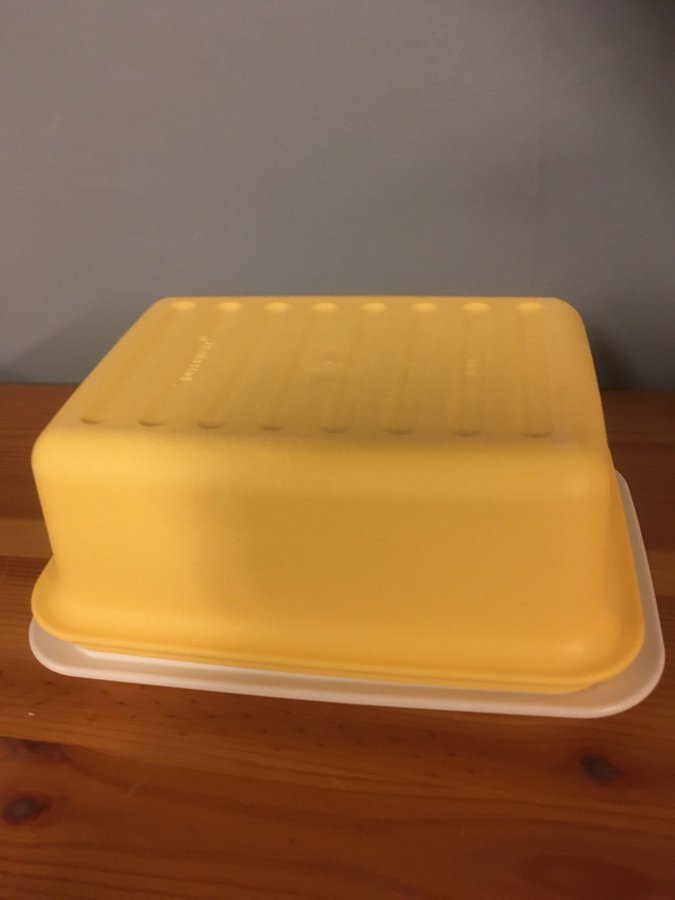 Tupperware servelett /Smörburk