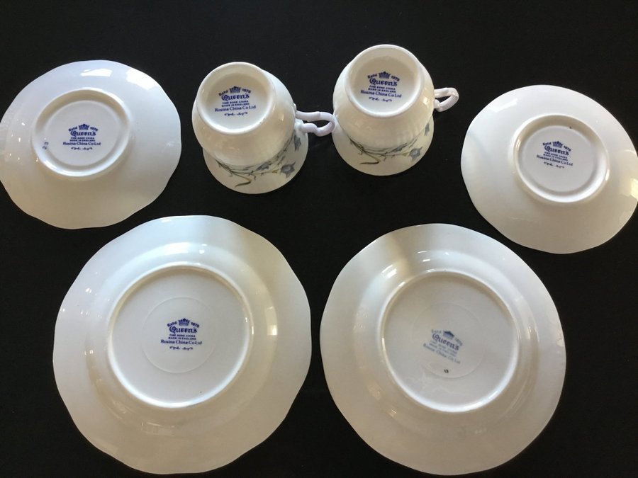 Queens Rosina China Co Ltd - 2st Kaffekoppar med fat och assietter