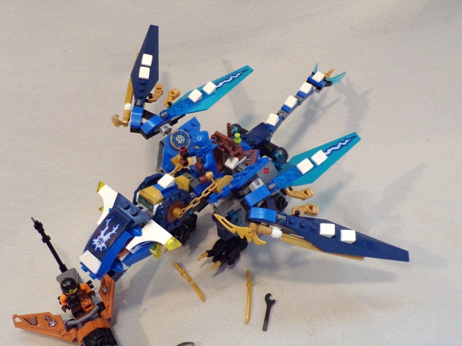 Lego Ninjago 70602 Jay’s elemental dragon