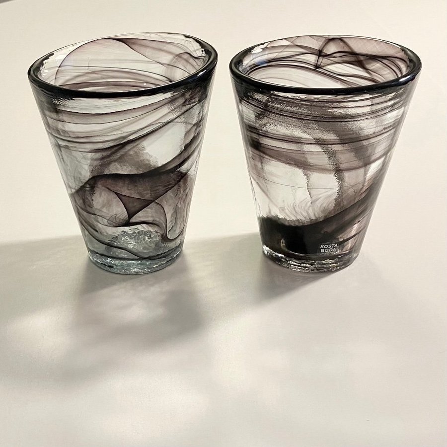 Tumbler Kosta Boda MINE svart 2 st design Ulrica Hydman Vallien