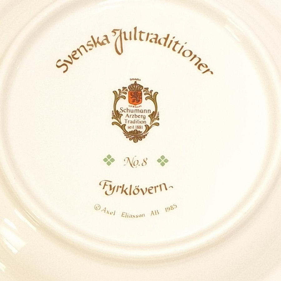 Fyrklövern, "Svenska jultraditioner", gröttallrik, 23cm samlartallrik Nr8 (57)