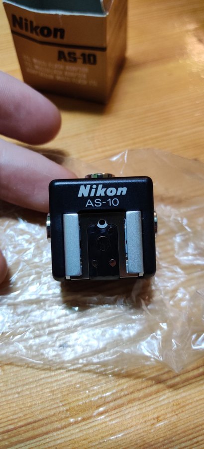 Nikon AS-10 Multi-Flash Adaptor / Multiblixtadapter