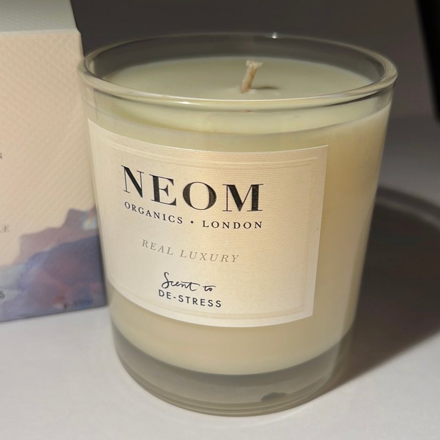 NEOM Scent To De-Stress Candle 185g 652oz (new)