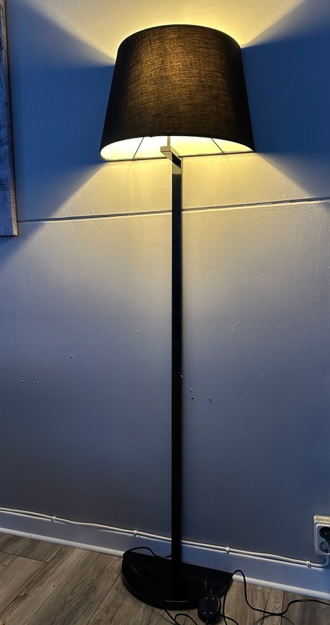 Ny! MALMBERGS Golvlampa Basic, 40W, E27, Svart