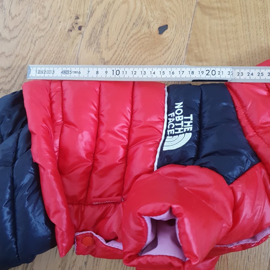 Hundoverall hunddress möter ca 22 cm över rygg Kan ta bort huva