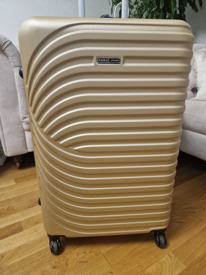 Parajohn luggage