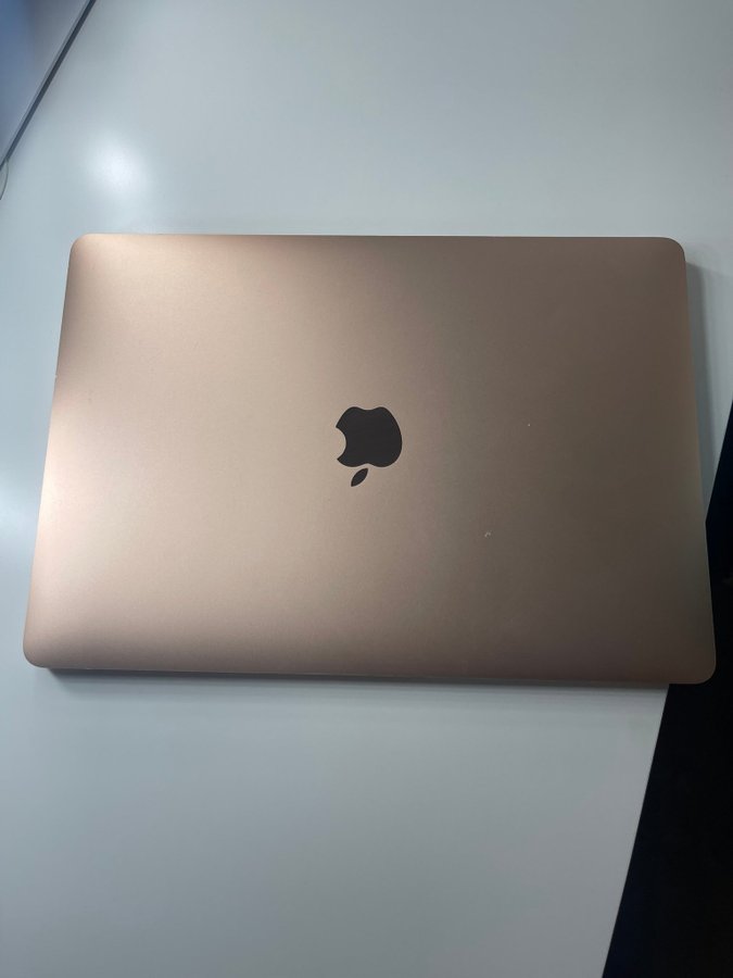 MacBook Air 2020 13 tum