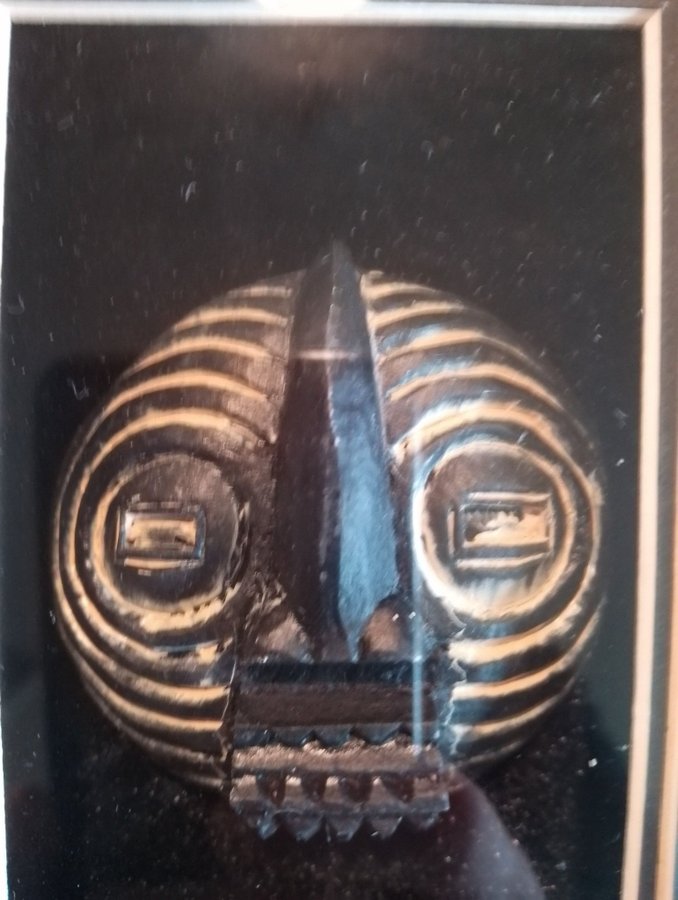 Inramad Afrikansk Mask