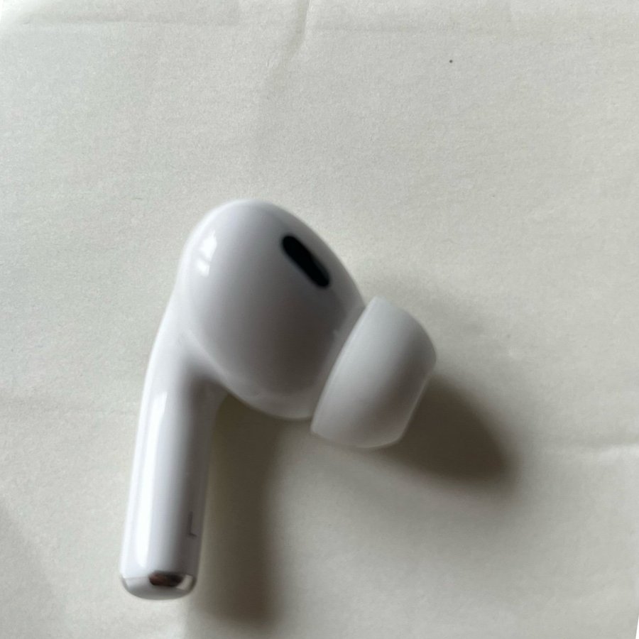 Apple AirPods pro (2:a generationen) 2023. - Vänster hörlur