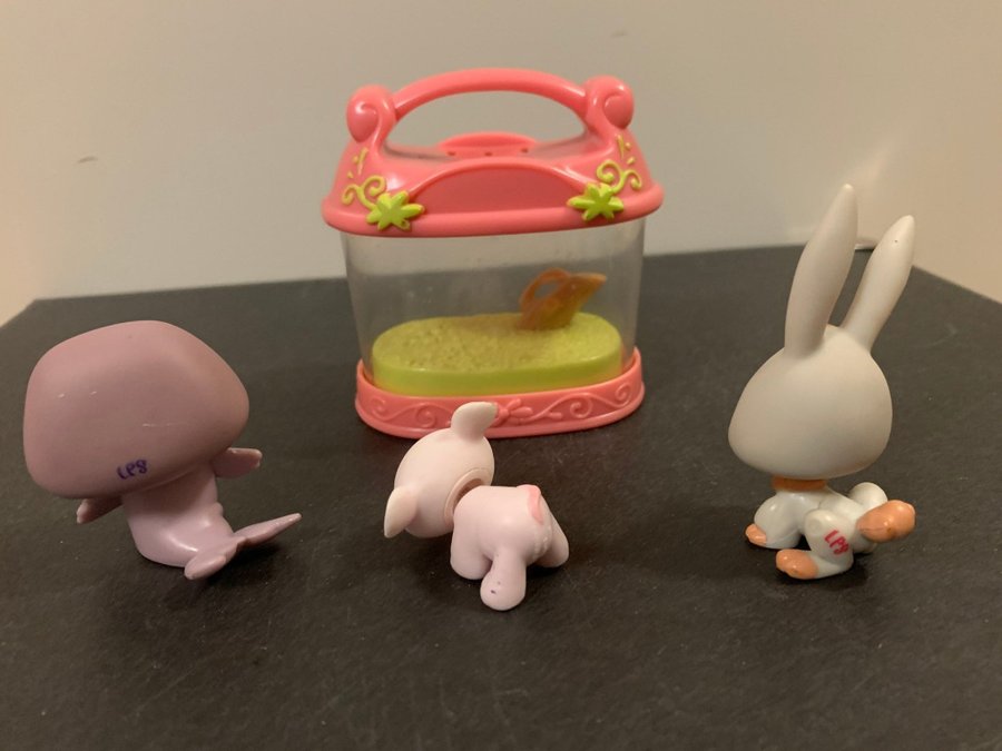 LPS Littlest Pet Shop 3 figurer och en "transportbur"