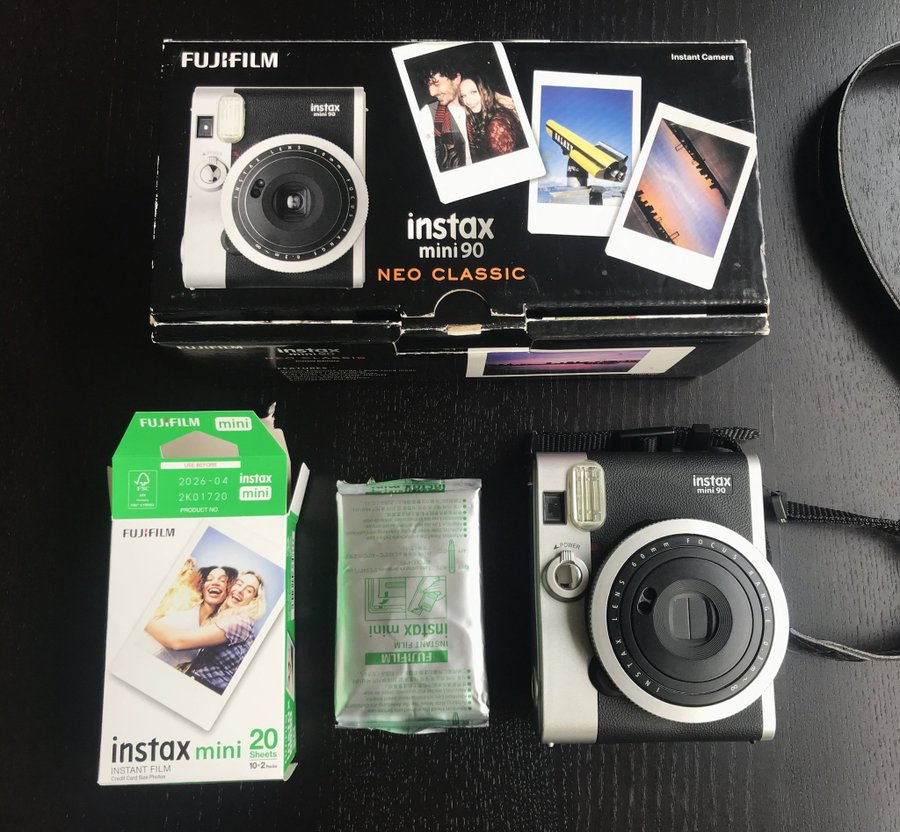 Fujifilm Instax Mini 90 Neo Classic + 20 bilder