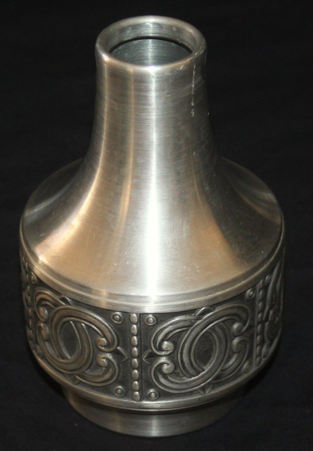 1 st NORWAY GROENLANDICA TINN PEWTER VAS