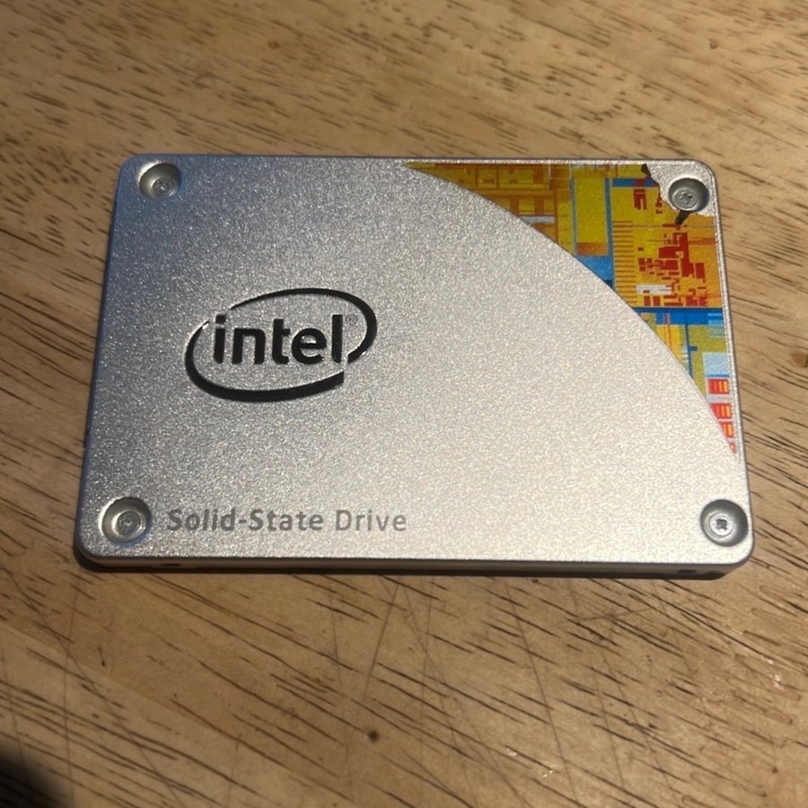 Intel SSD 530 Series 2.5" SATA 240 GB