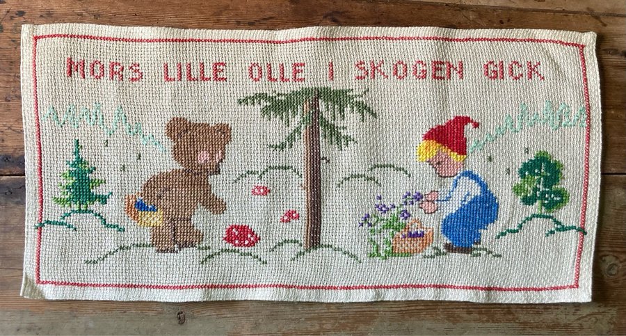 Väggbonad - Mors lille Olle i skogen gick