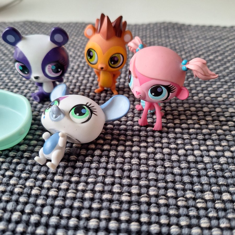 Littlest Pet Shop - 4 figurer + dusch