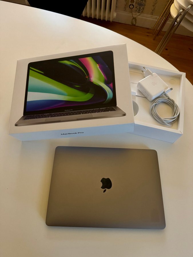 MacBook Pro 13-tums, M1, 2020, 16 GB RAM, 1000GB disk