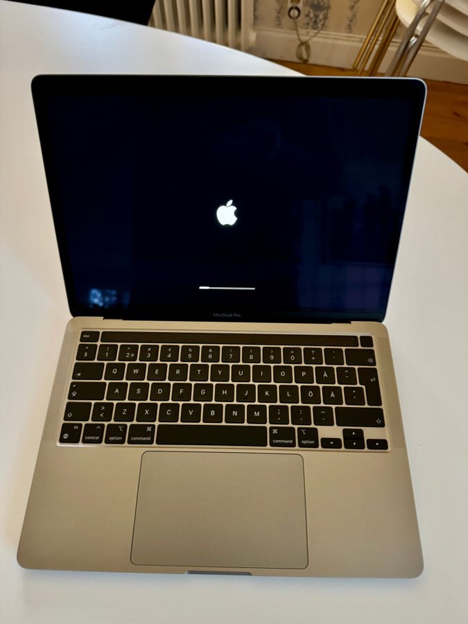 MacBook Pro 13-tums, M1, 2020, 16 GB RAM, 1000GB disk