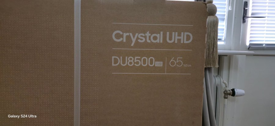 Samsung Crystal UHD DU8500 65 tum