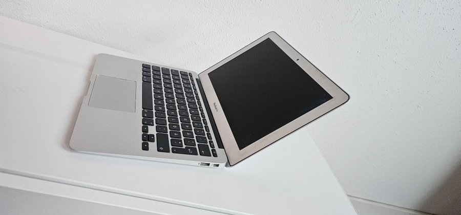 MacBook Air 11 tum mitten av 2013