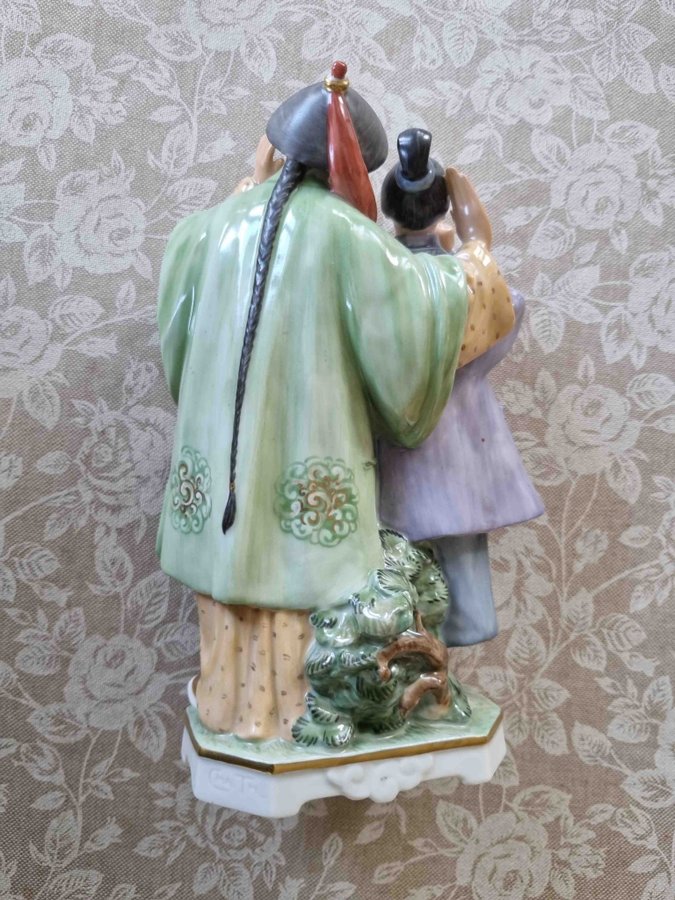 Royal Copenhagen figurine - The emperor and the nightingale