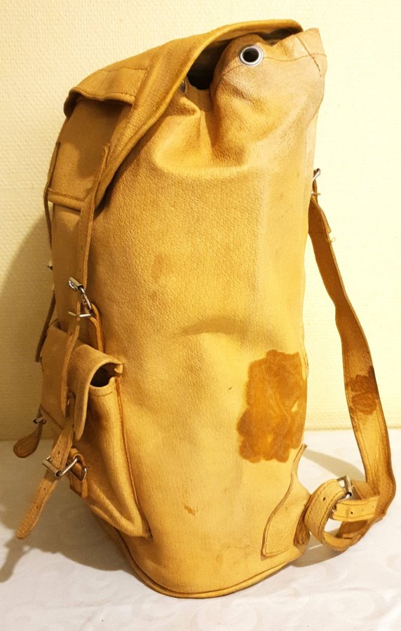 VINTAGE RYGGSÄCK - NATURSKINN Läderkasse Väska LÄDER SKINN -backpack 1900-tal.