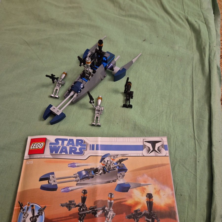 Lego Star Wars 8015 - Geonosian Starfighter