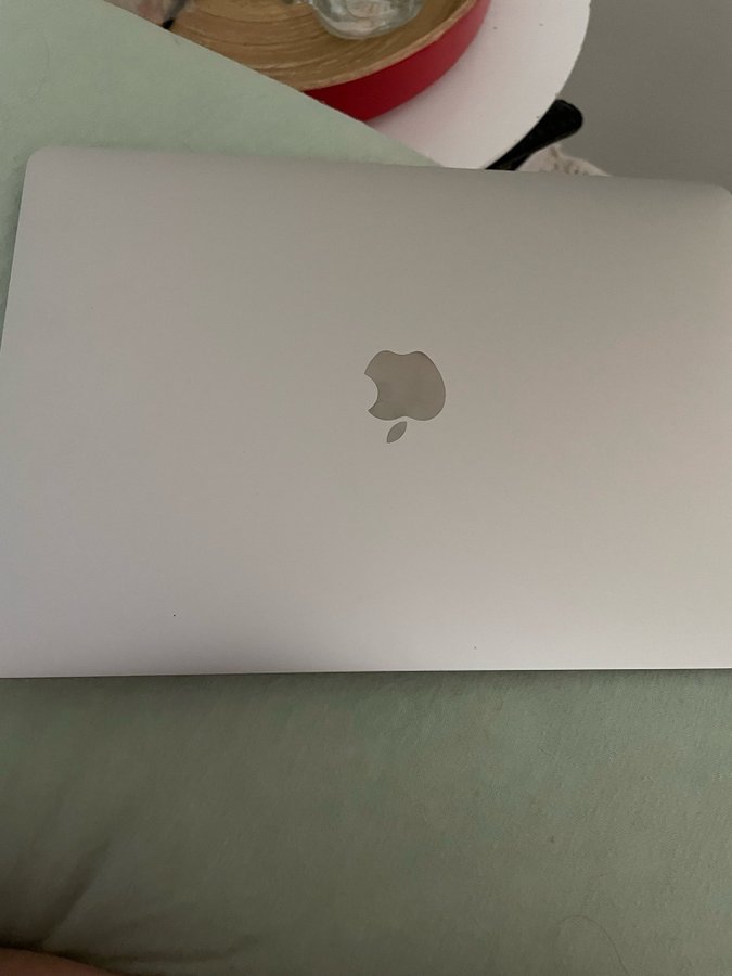 MacBook Pro 13-inch 2017