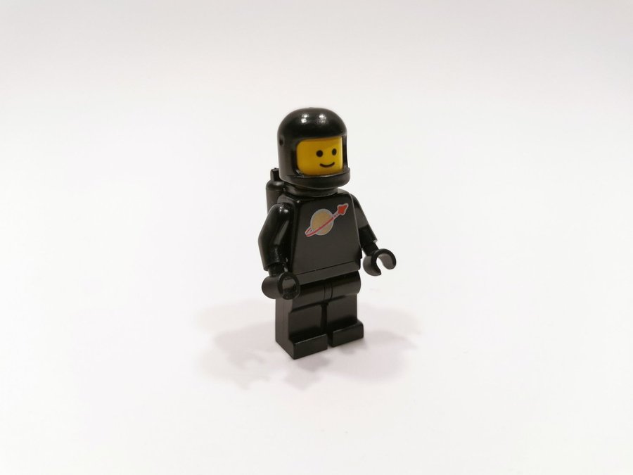 Lego - minifigur - space - klassisk - svart