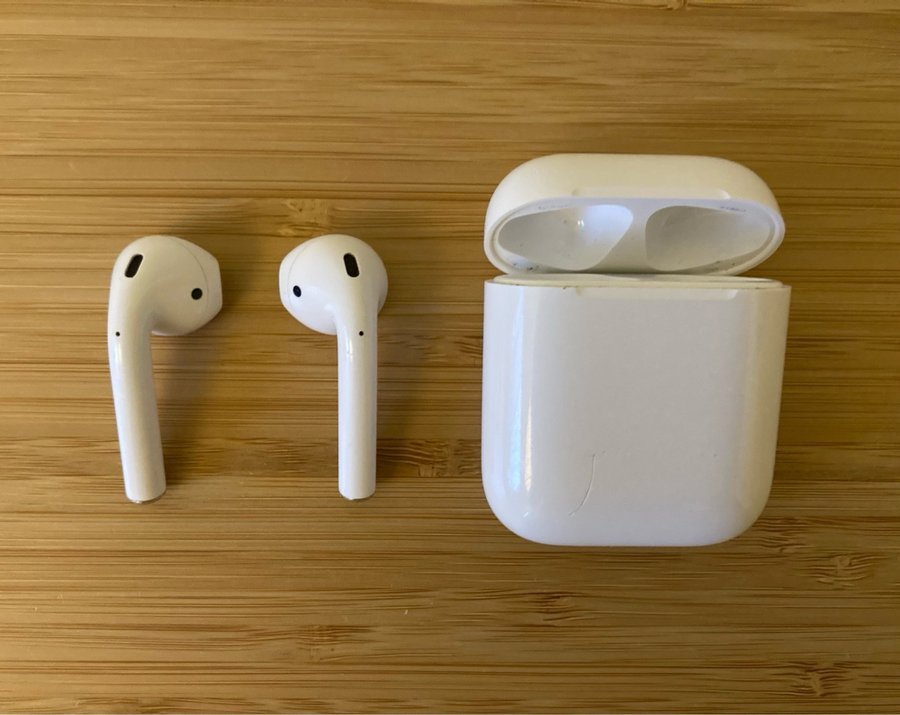 Apple AirPods 2Gen MYCKET BRA SKICK