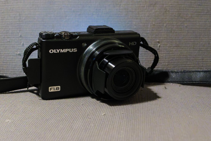 Olympus XZ-1