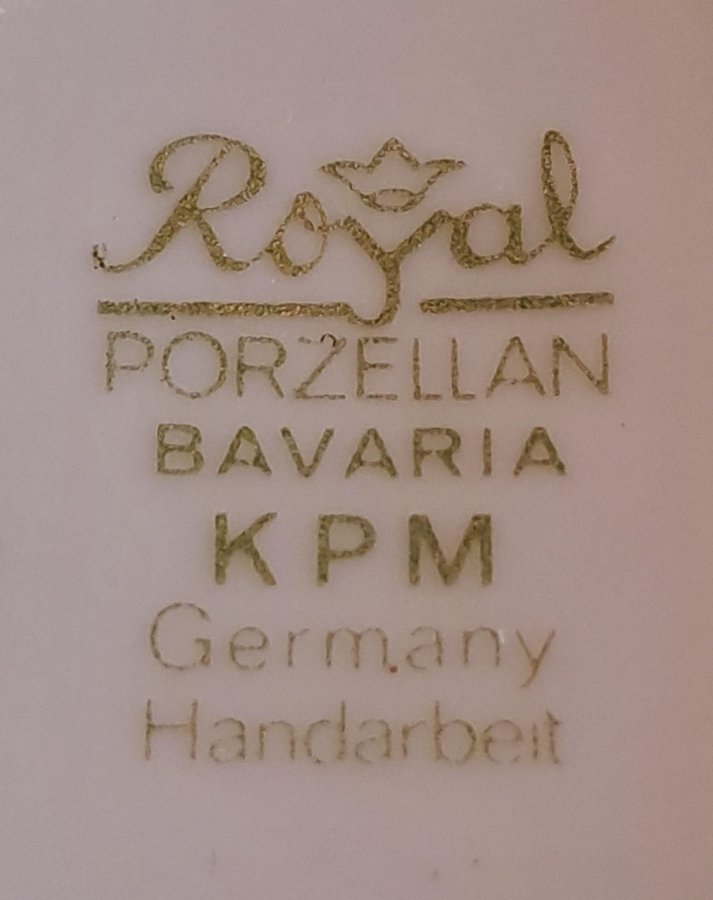 Lockdosa i porslin, ROYAL PORZELLAN BAVARIA