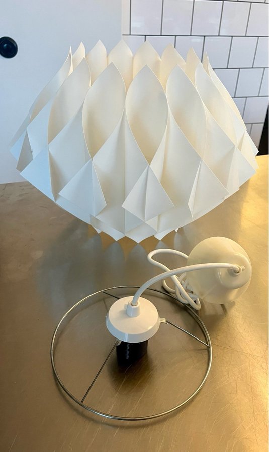 Retro taklampa ''Butterfly'', Lars Schiöler, Høyrup, Danmark 60-tal Lampa Design