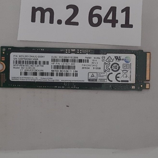 SSD m2  512GB  NVMe  märke: Samsung  formfaktor 2280