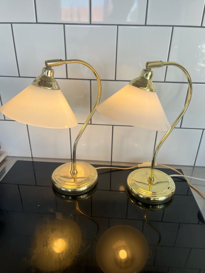 Vintage Paret Skomakarlampa Vägglampa Ikea Mässing Opalglas Glas Lampa