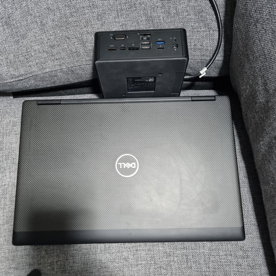 Dell Precision 7530 i7-8750H 64GB 1tb hårddisk ssd Nvidia Quadro P2000.