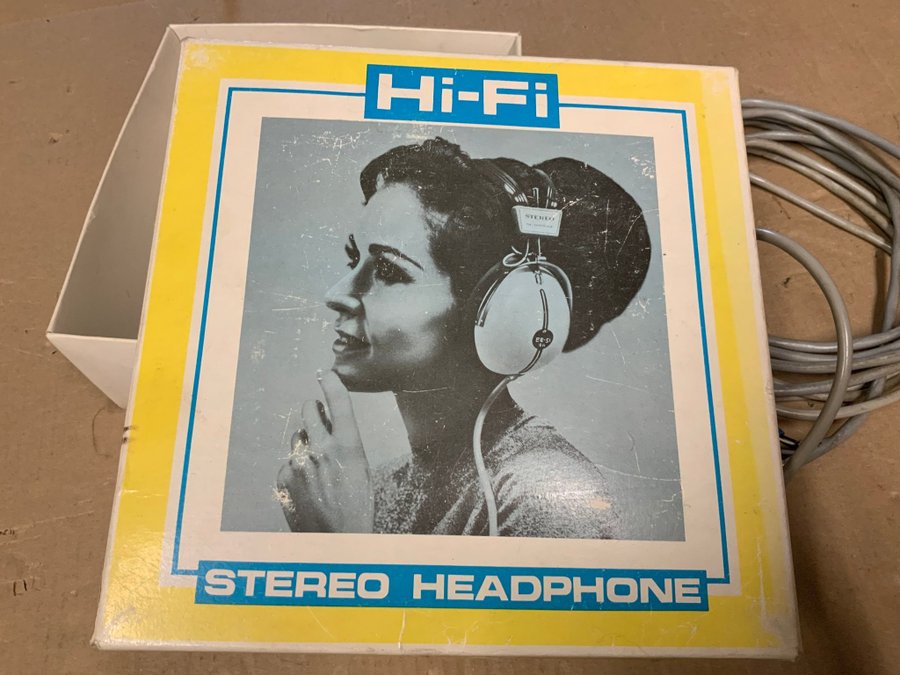 Stereo hörlurar EREF i originalkartong retro vintage