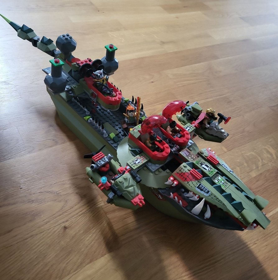 LEGO Chima 70006 Cragger's Command Ship